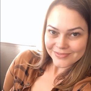 Meet your Posher, Danielle